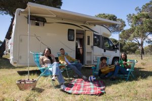 Les campings familiaux dans l'Aude, pour des vacances conviviales et enrichissantes